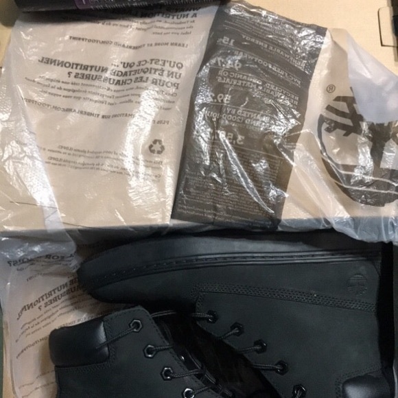 Black Timberland Boots - Picture 2 of 5